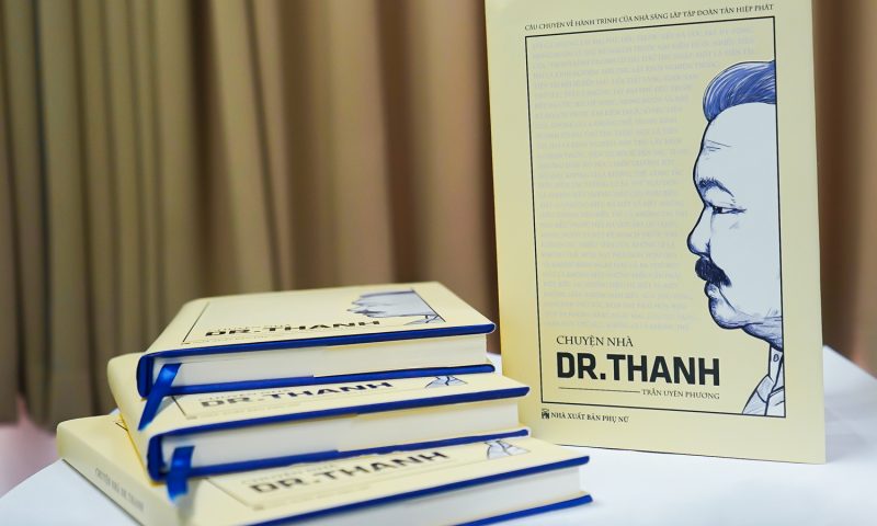 Chút cảm nhận về cuốn tự truyện “Chuyện nhà Dr. Thanh”