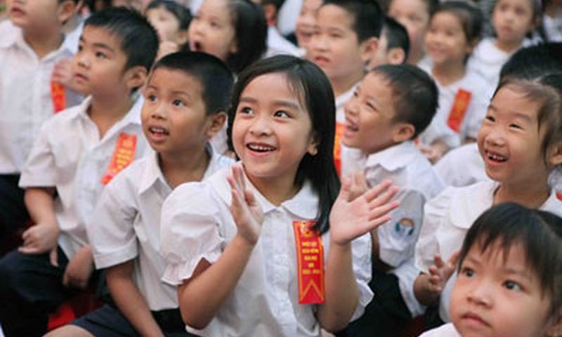  Khai giảng hay khai … diễn?