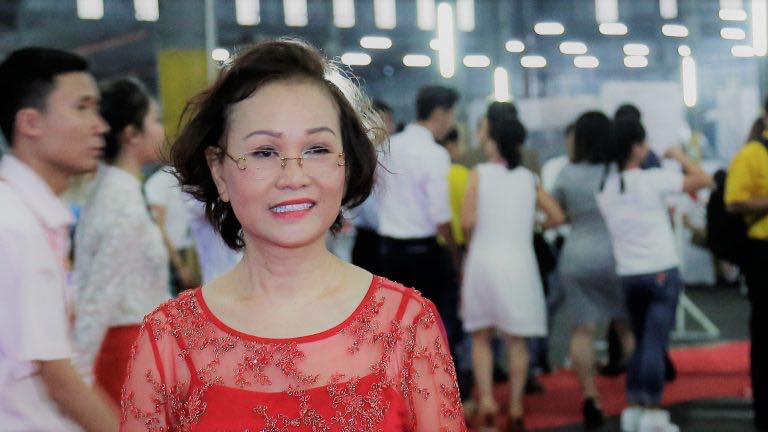 Trò chuyện cùng cô Phạm Thị Nụ – Bông hồng quyền lực của Tập đoàn Tân Hiệp Phát