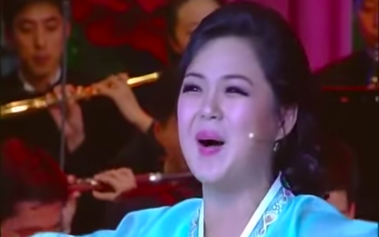 Tiếng hát ngọt ngào của  Ri Sol-ju, phu nhân chủ tịch Kim Jong Un