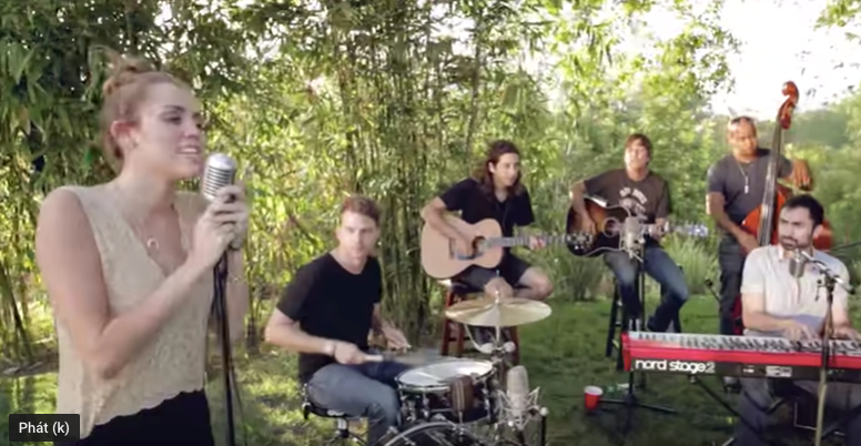 Tiếng hát Miley Cyrus – The Backyard Sessions – “Jolene”