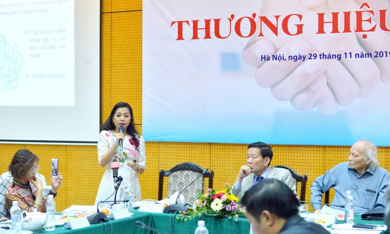 Phó Tổng Giám đốc Trần Uyên Phương tham dự Tọa đàm “Kết nối thương hiệu Việt”
