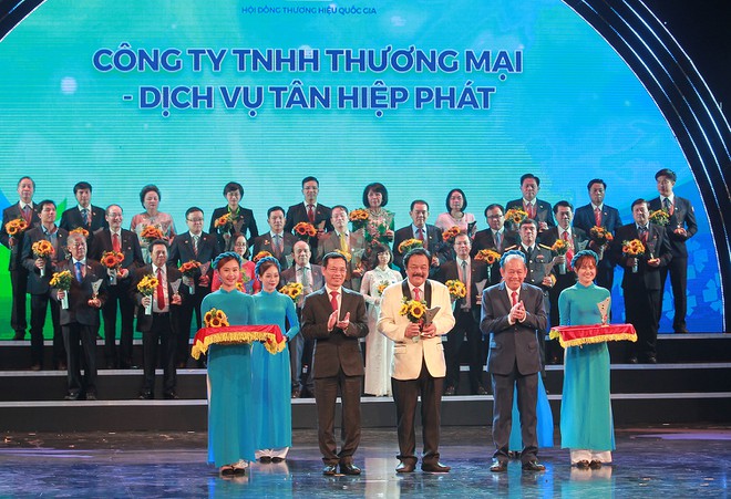 Lễ Công bố sản phẩm đạt Thương hiệu quốc gia Việt Nam năm 2020