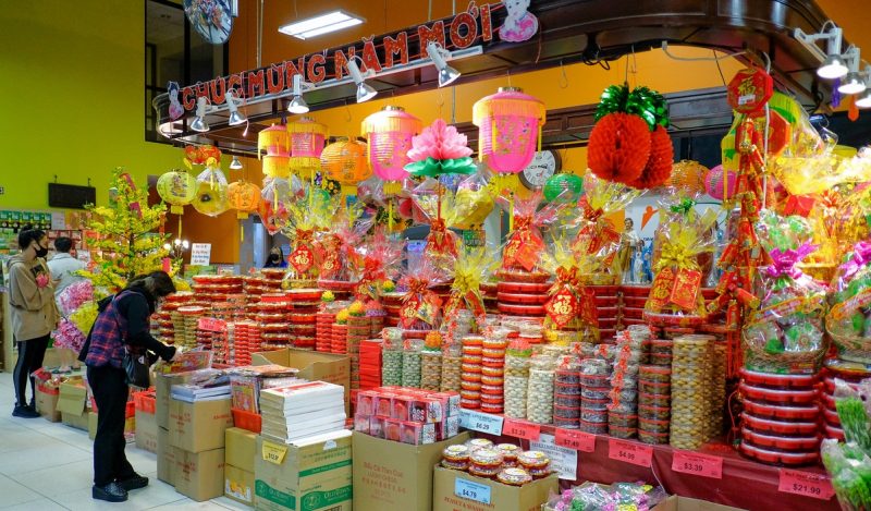 Chợ Tết Tân Sửu 2021 của người Việt ở Mỹ